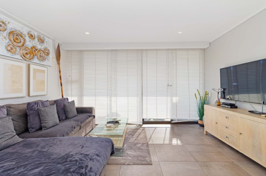 1 Bedroom Property for Sale in Green Point Western Cape